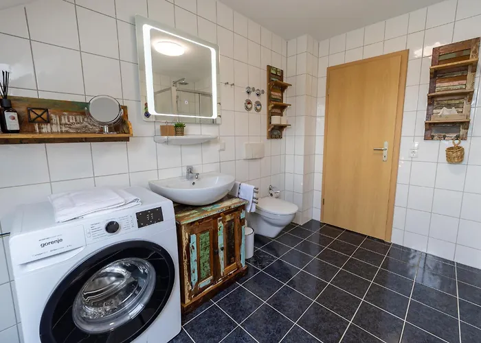 Schlossberg-domizil Mit Weitblick - Arbeitsplatz, Balkon, Netflix, Badewanne & Yogamatte Chemnitz