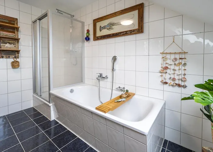 Schlossberg-domizil Mit Weitblick - Arbeitsplatz, Balkon, Netflix, Badewanne & Yogamatte Chemnitz